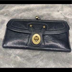 Vintage Coach wallet ✨